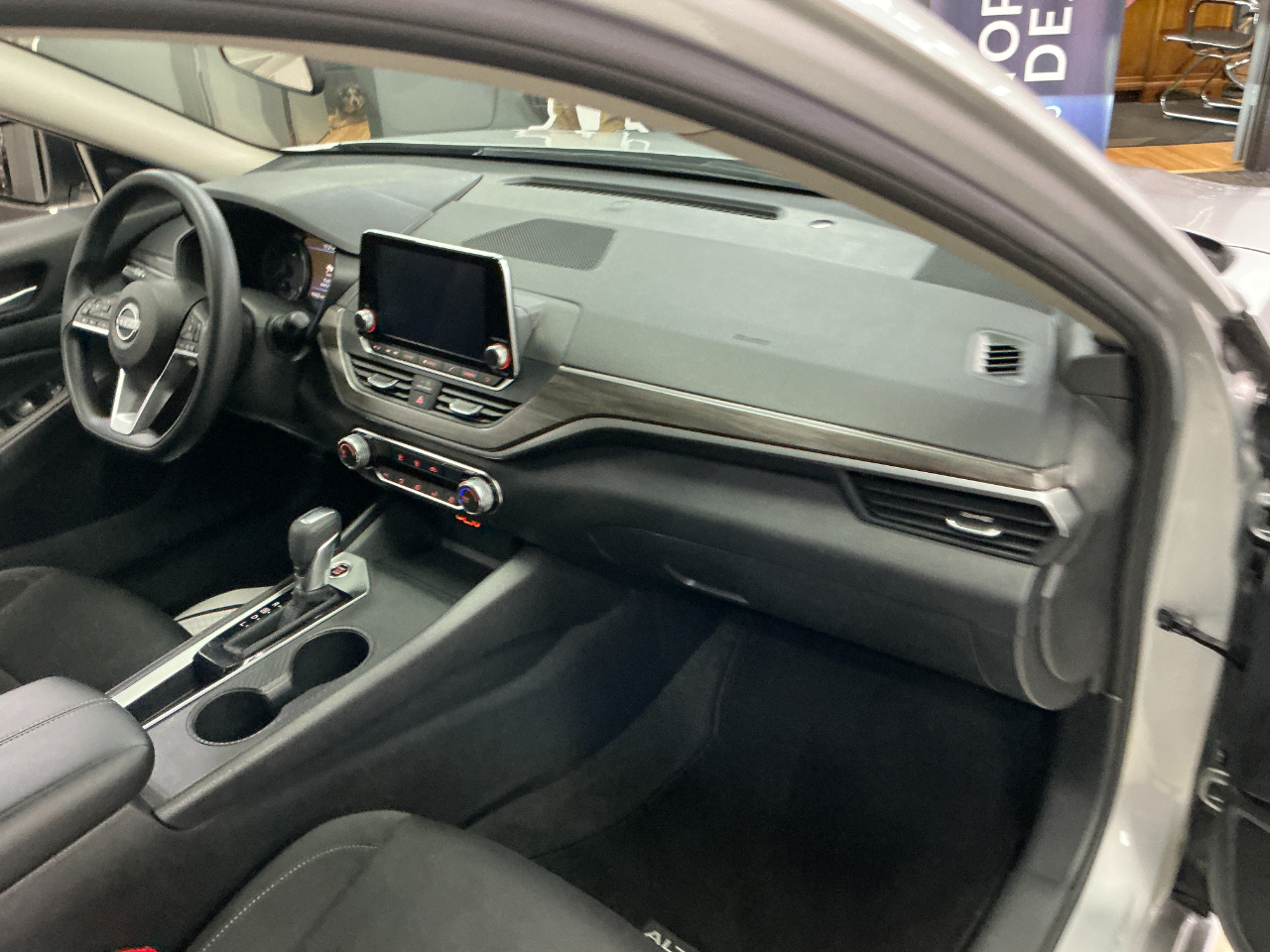 Nissan Altima SV FWD 2025