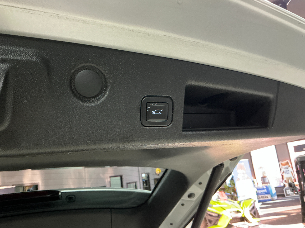 Chevrolet Equinox FWD 4dr Premier 2021