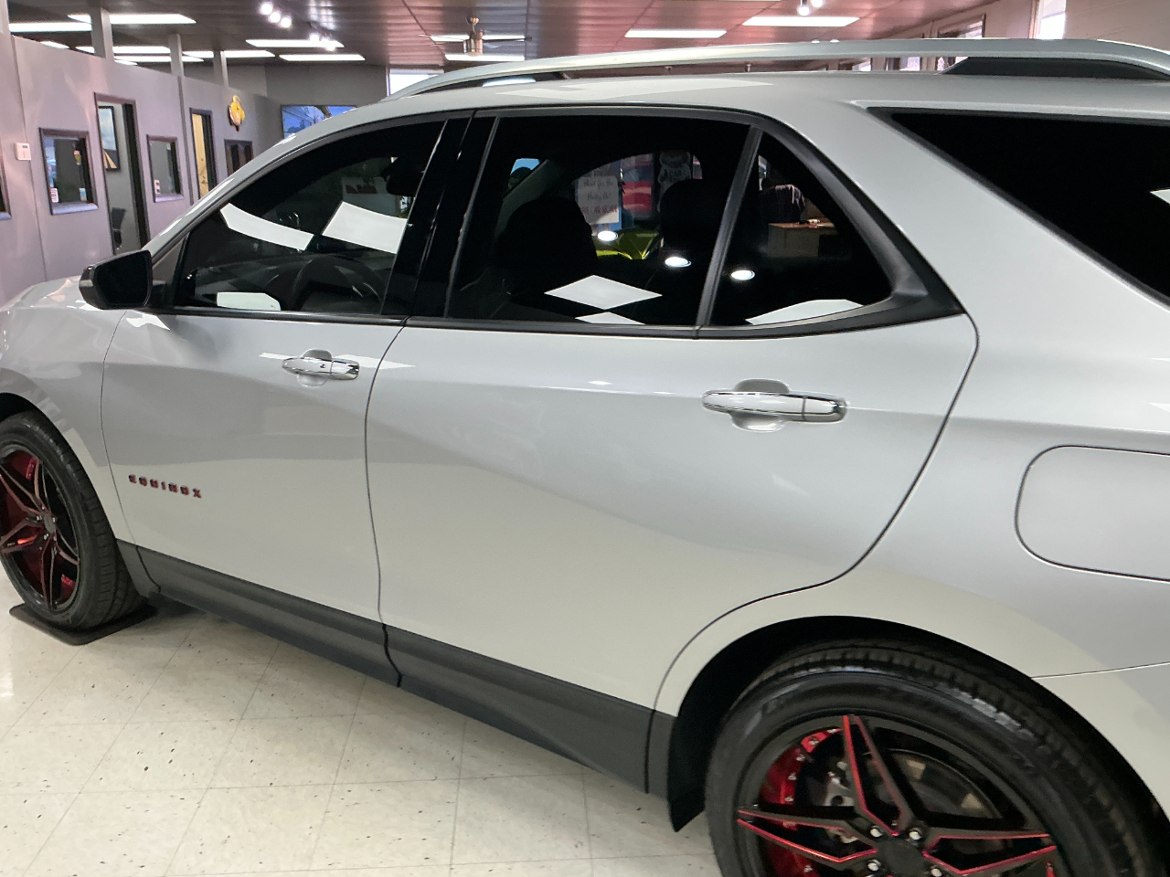 Chevrolet Equinox FWD 4dr Premier 2021