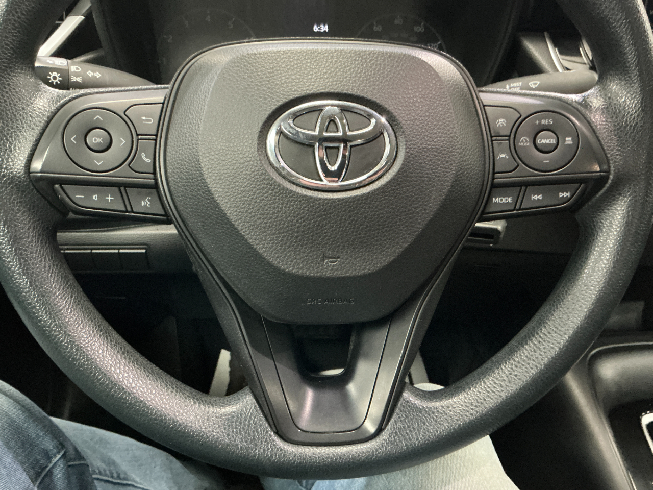 Toyota Corolla LE CVT (Natl) 2023