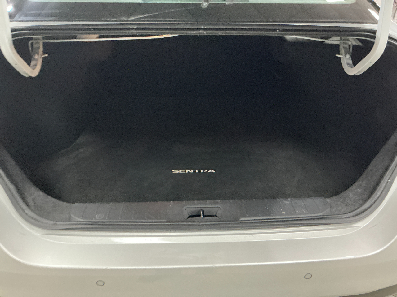 Nissan Sentra SR CVT 2025