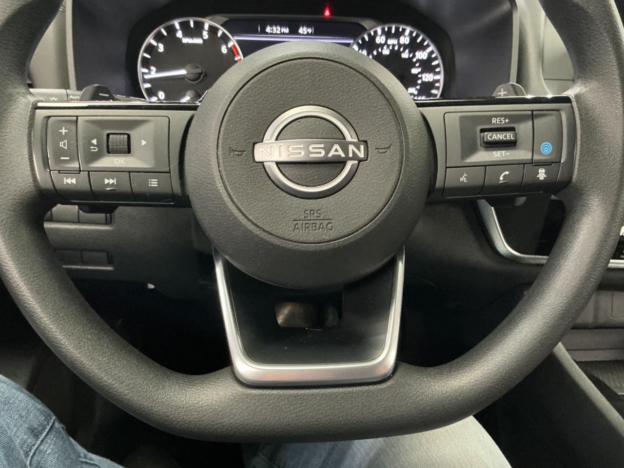 Nissan Rogue FWD SV 2023