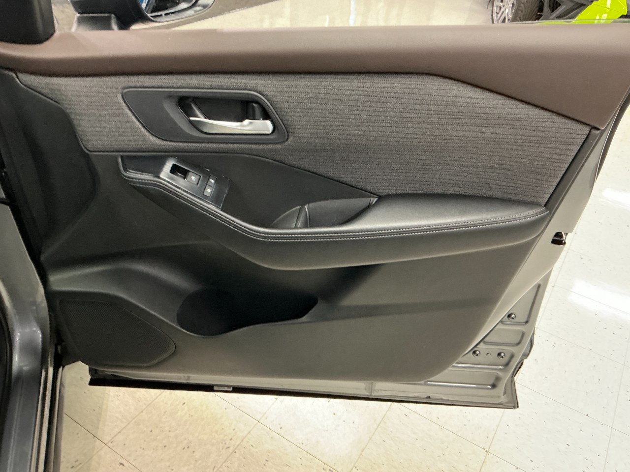 Nissan Rogue FWD SV 2023