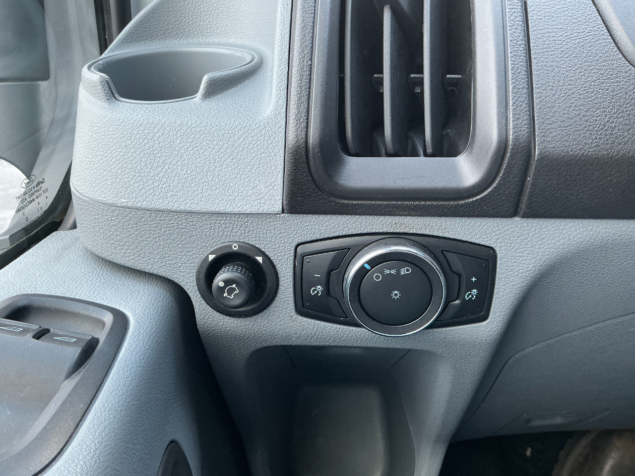 Ford Transit Wagon T-350 148" Med Roof XLT Sliding RH Dr 2015