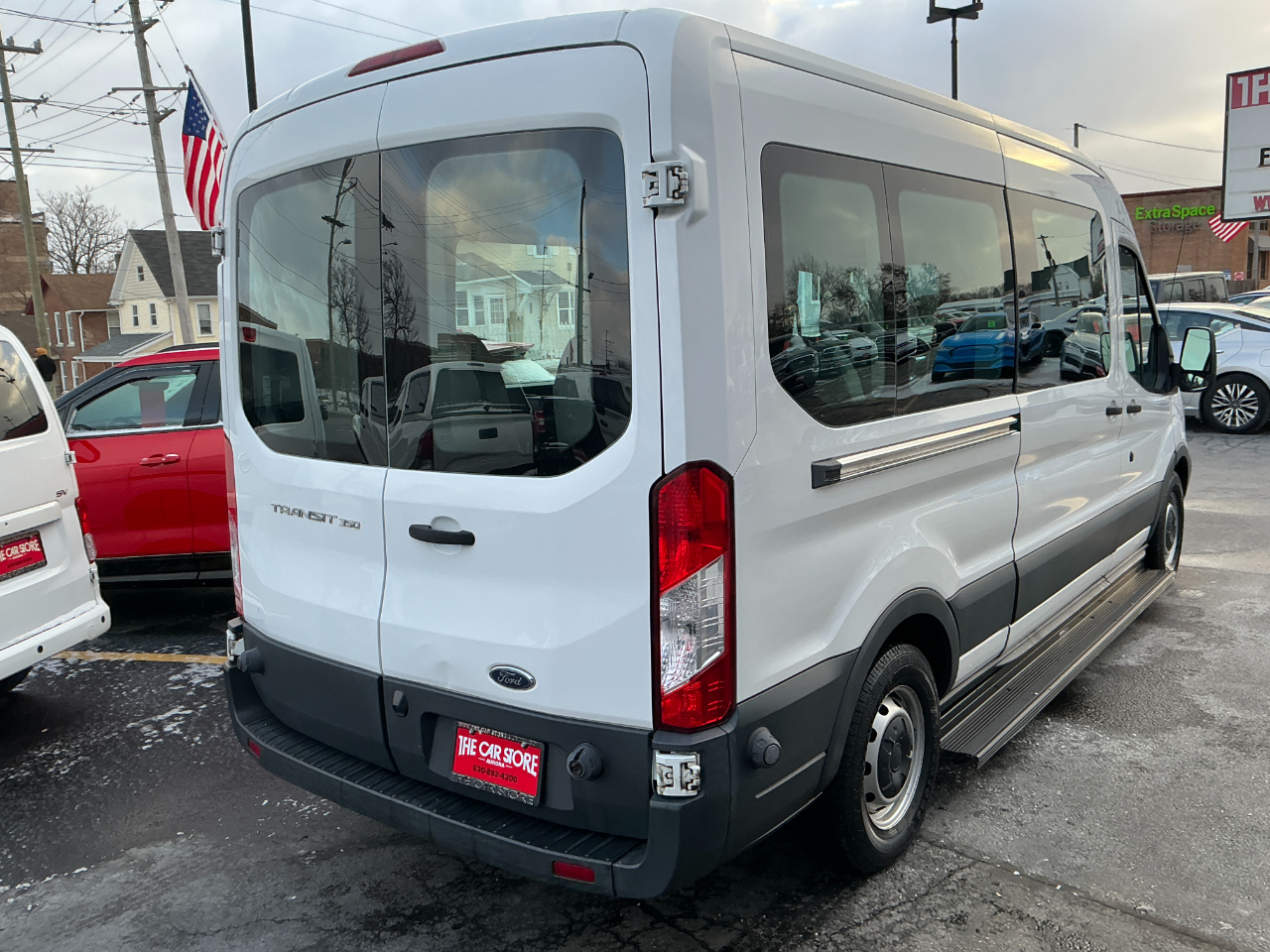 Ford Transit Wagon T-350 148" Med Roof XLT Sliding RH Dr 2015