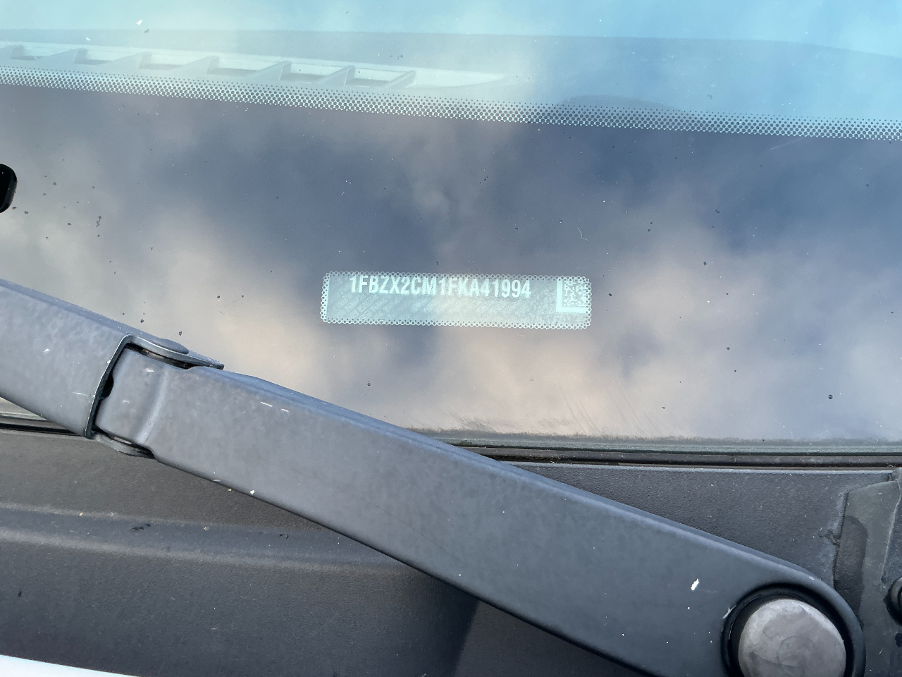 Ford Transit Wagon T-350 148" Med Roof XLT Sliding RH Dr 2015