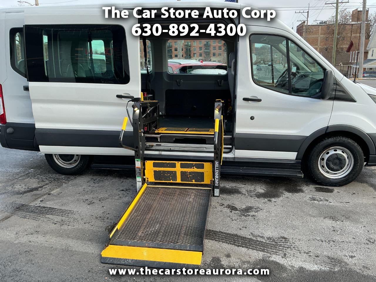 Ford Transit Wagon T-350 148" Med Roof XLT Sliding RH Dr 2015