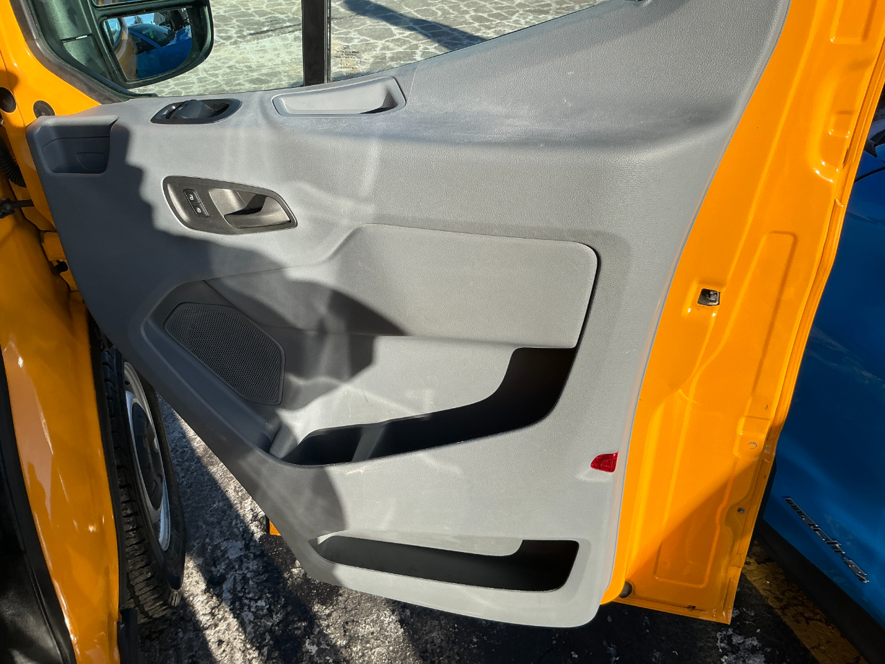 Ford Transit Van T-250 130" Low Rf 9000 GVWR Swing-Out RH Dr 2019