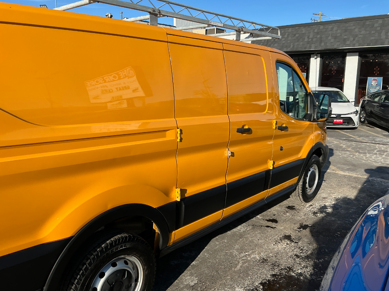 Ford Transit Van T-250 130" Low Rf 9000 GVWR Swing-Out RH Dr 2019
