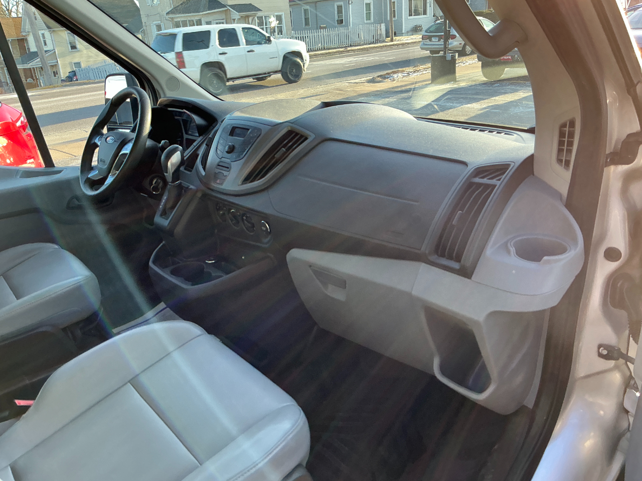 Ford Transit Wagon T-350 148" Med Roof XLT Sliding RH Dr 2015