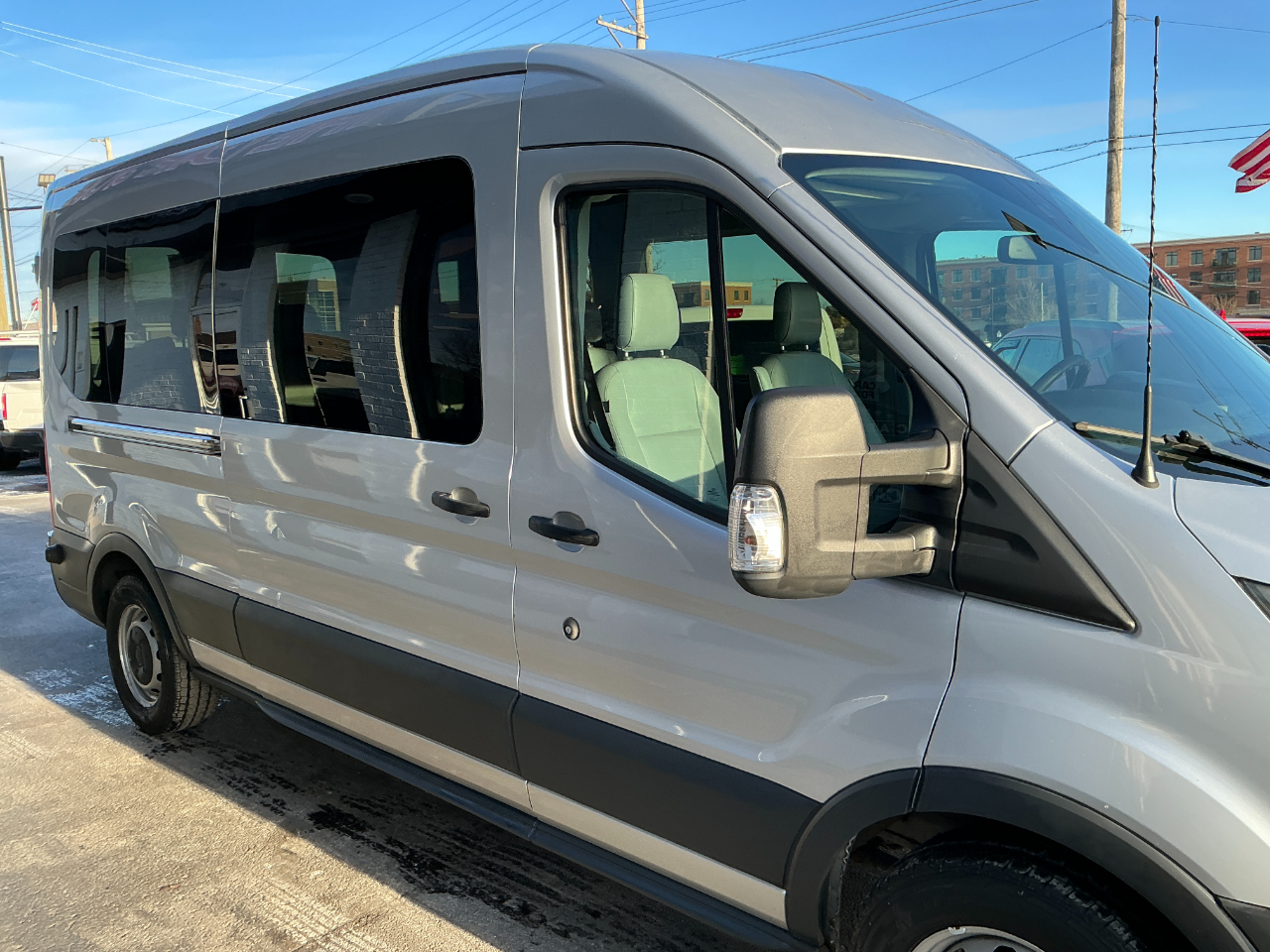 Ford Transit Wagon T-350 148" Med Roof XLT Sliding RH Dr 2015