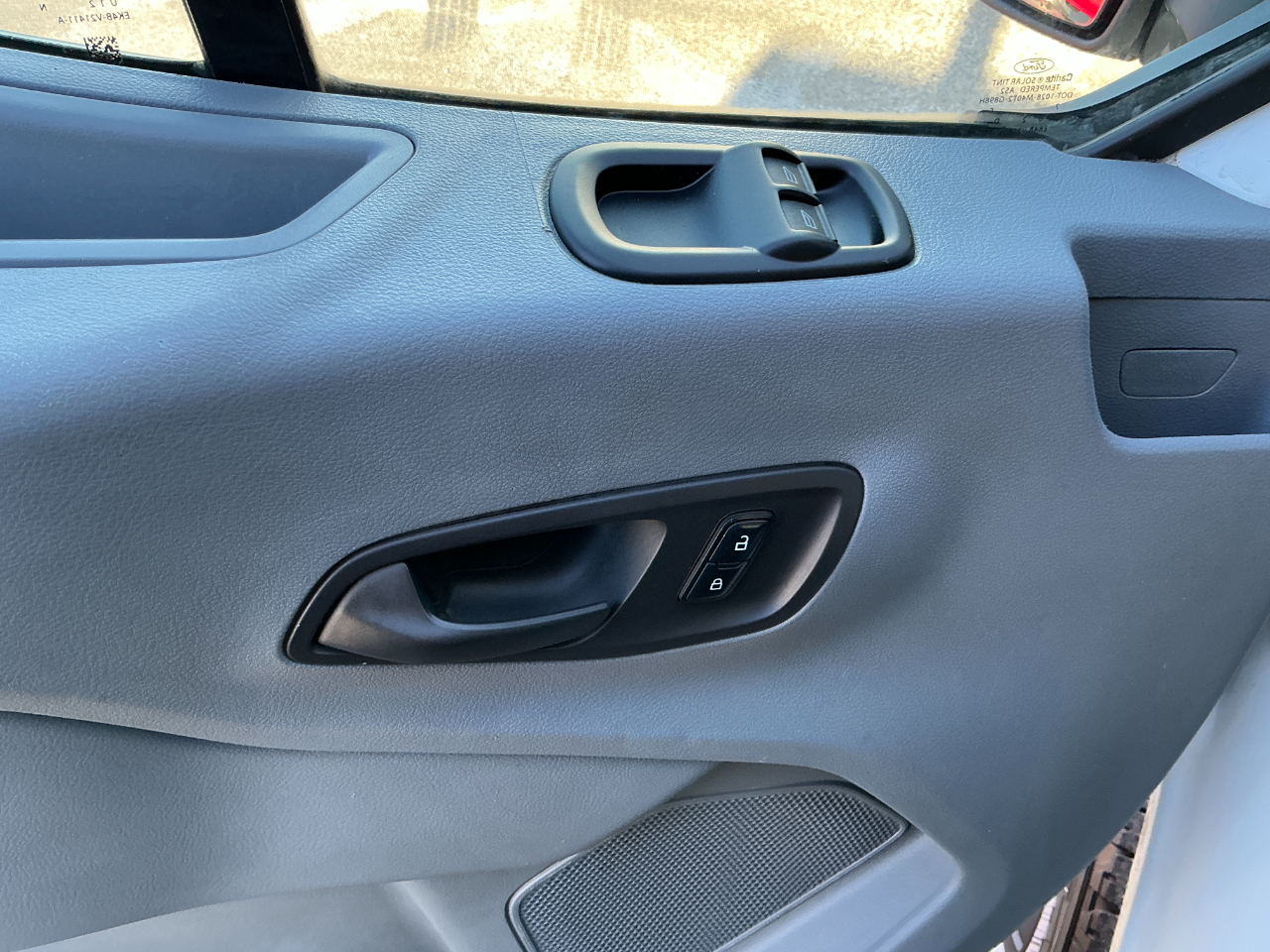 Ford Transit Wagon T-350 148" Low Roof XL Sliding RH Dr 2017