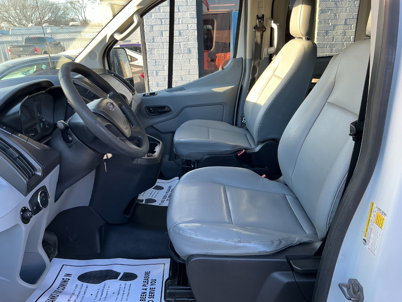 Ford Transit Wagon T-350 148" Low Roof XL Sliding RH Dr 2017