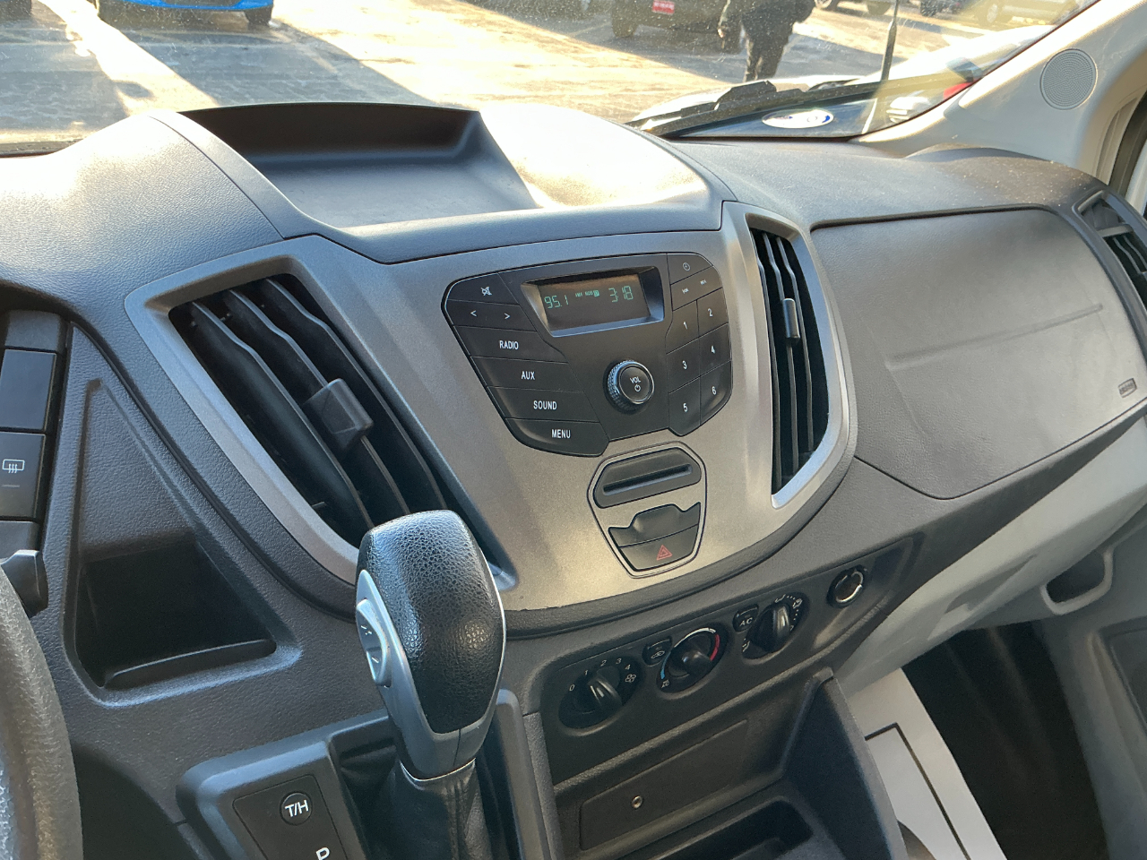 Ford Transit Wagon T-350 148" Low Roof XL Sliding RH Dr 2017