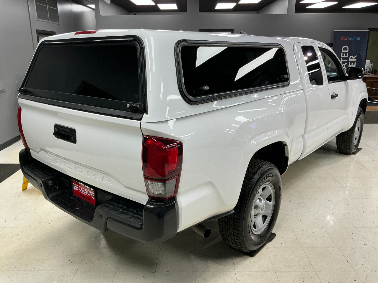 Toyota Tacoma 2WD SR Access Cab 6' Bed I4 AT (Natl) 2023