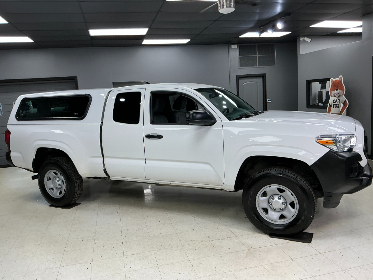 Toyota Tacoma 2WD SR Access Cab 6' Bed I4 AT (Natl) 2023