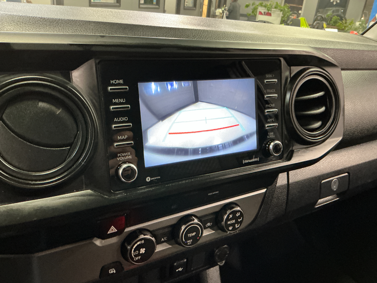 Toyota Tacoma 2WD SR Access Cab 6' Bed I4 AT (Natl) 2023