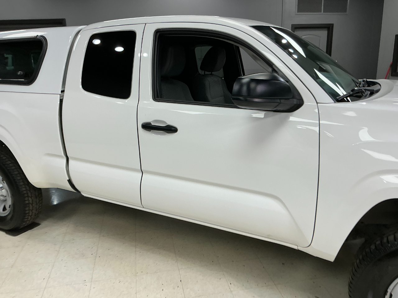 Toyota Tacoma 2WD SR Access Cab 6' Bed I4 AT (Natl) 2023