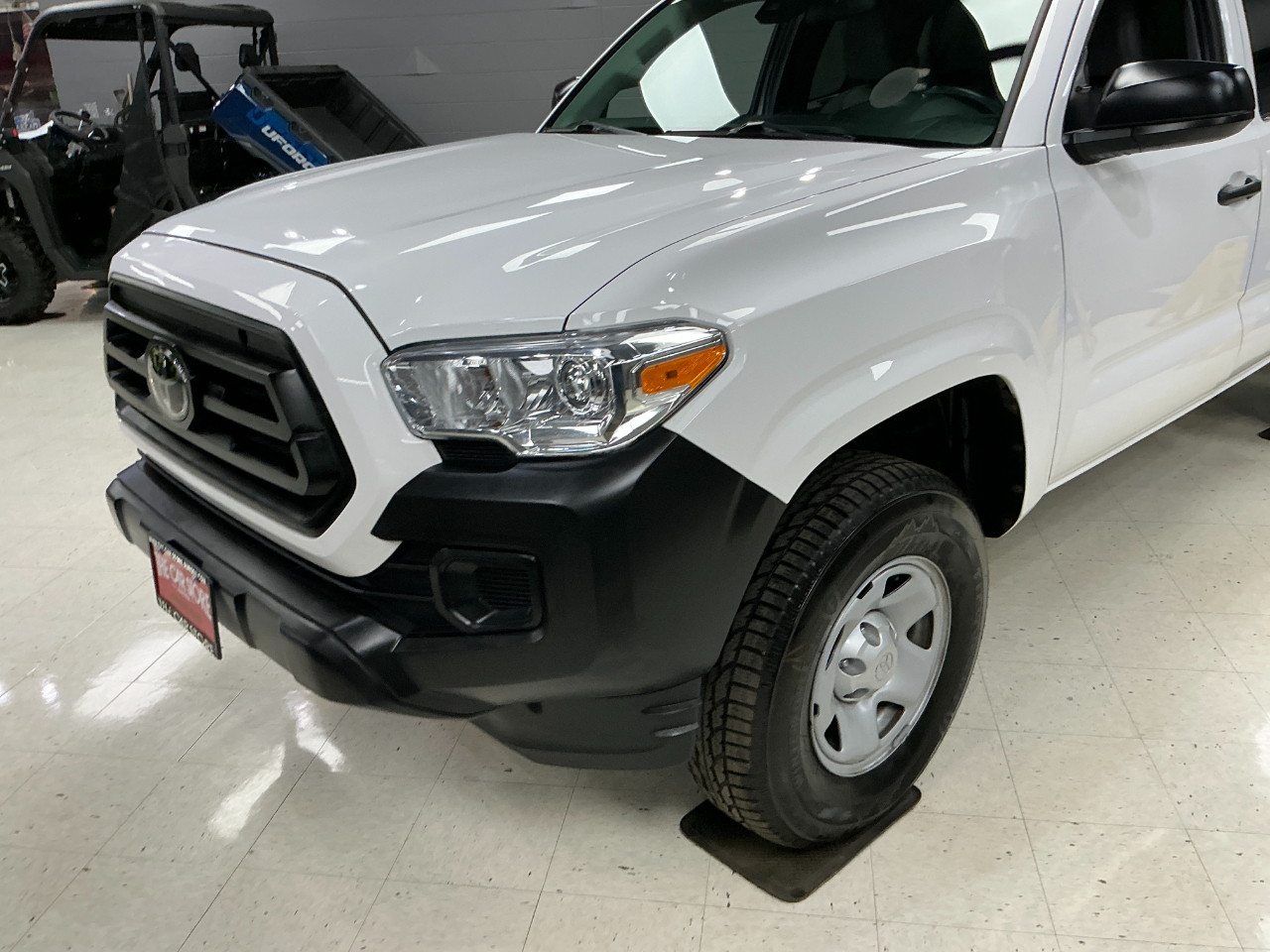 Toyota Tacoma 2WD SR Access Cab 6' Bed I4 AT (Natl) 2023