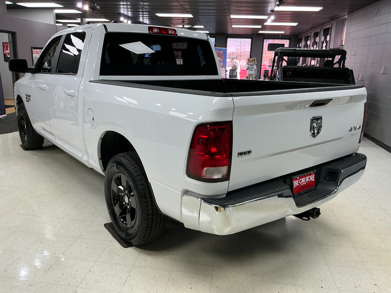 RAM 1500 Classic SLT 4x4 Crew Cab 5'7" Box 2021