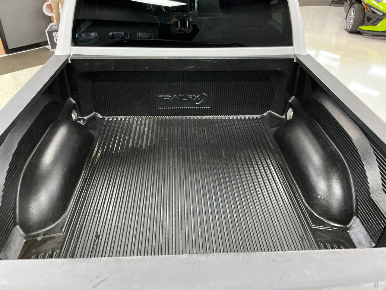 RAM 1500 Classic SLT 4x4 Crew Cab 5'7" Box 2021