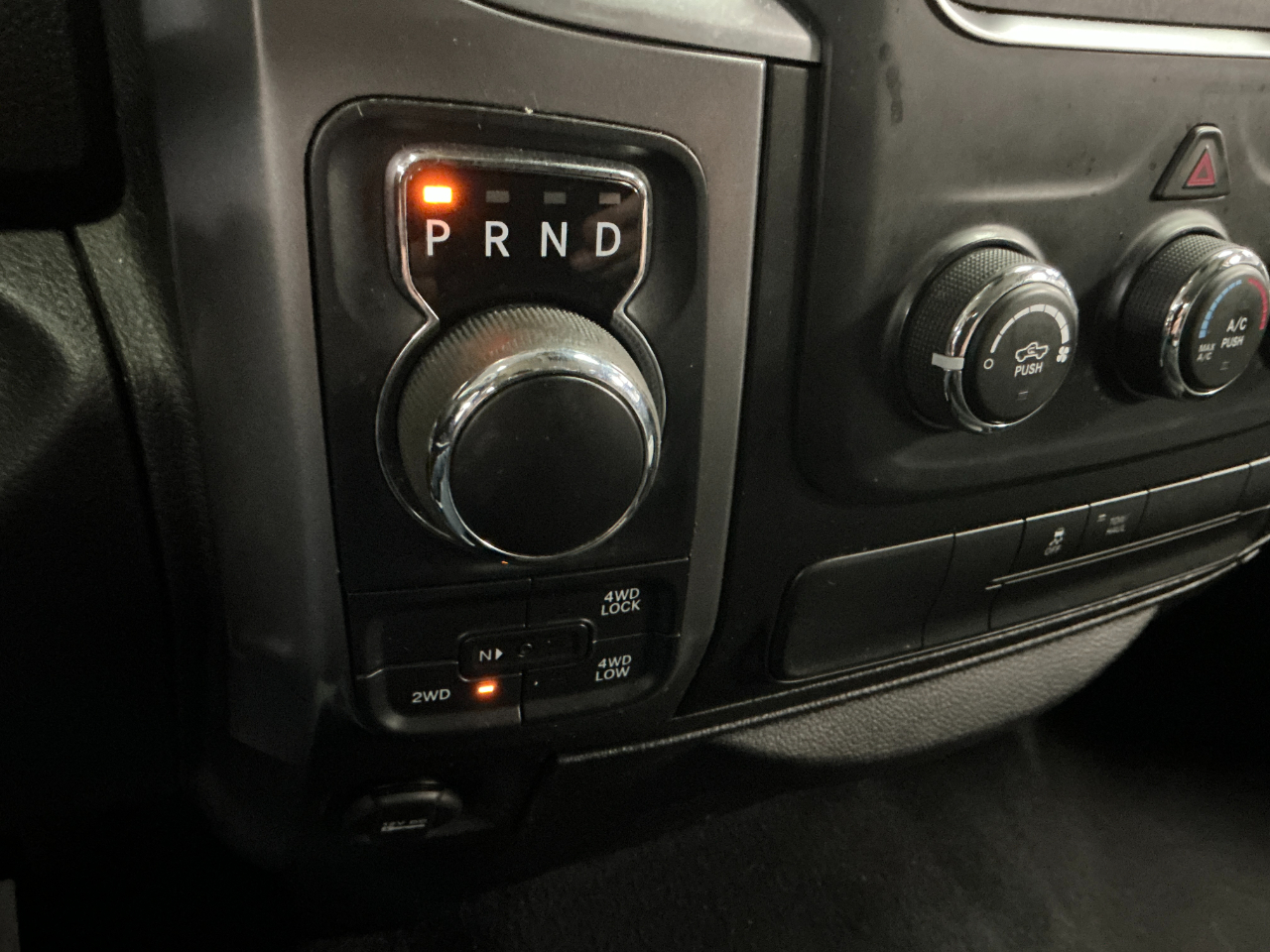 RAM 1500 Classic SLT 4x4 Crew Cab 5'7" Box 2021