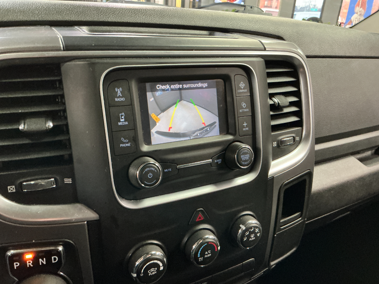 RAM 1500 Classic SLT 4x4 Crew Cab 5'7" Box 2021