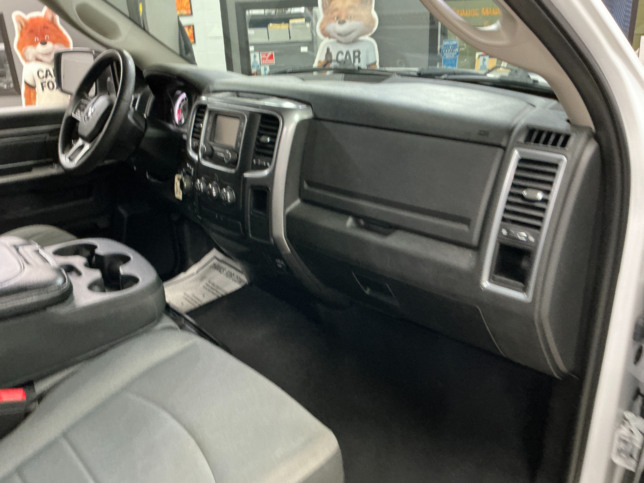 RAM 1500 Classic SLT 4x4 Crew Cab 5'7" Box 2021