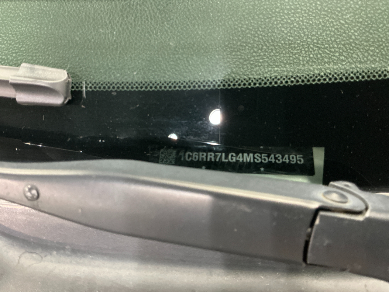 RAM 1500 Classic SLT 4x4 Crew Cab 5'7" Box 2021