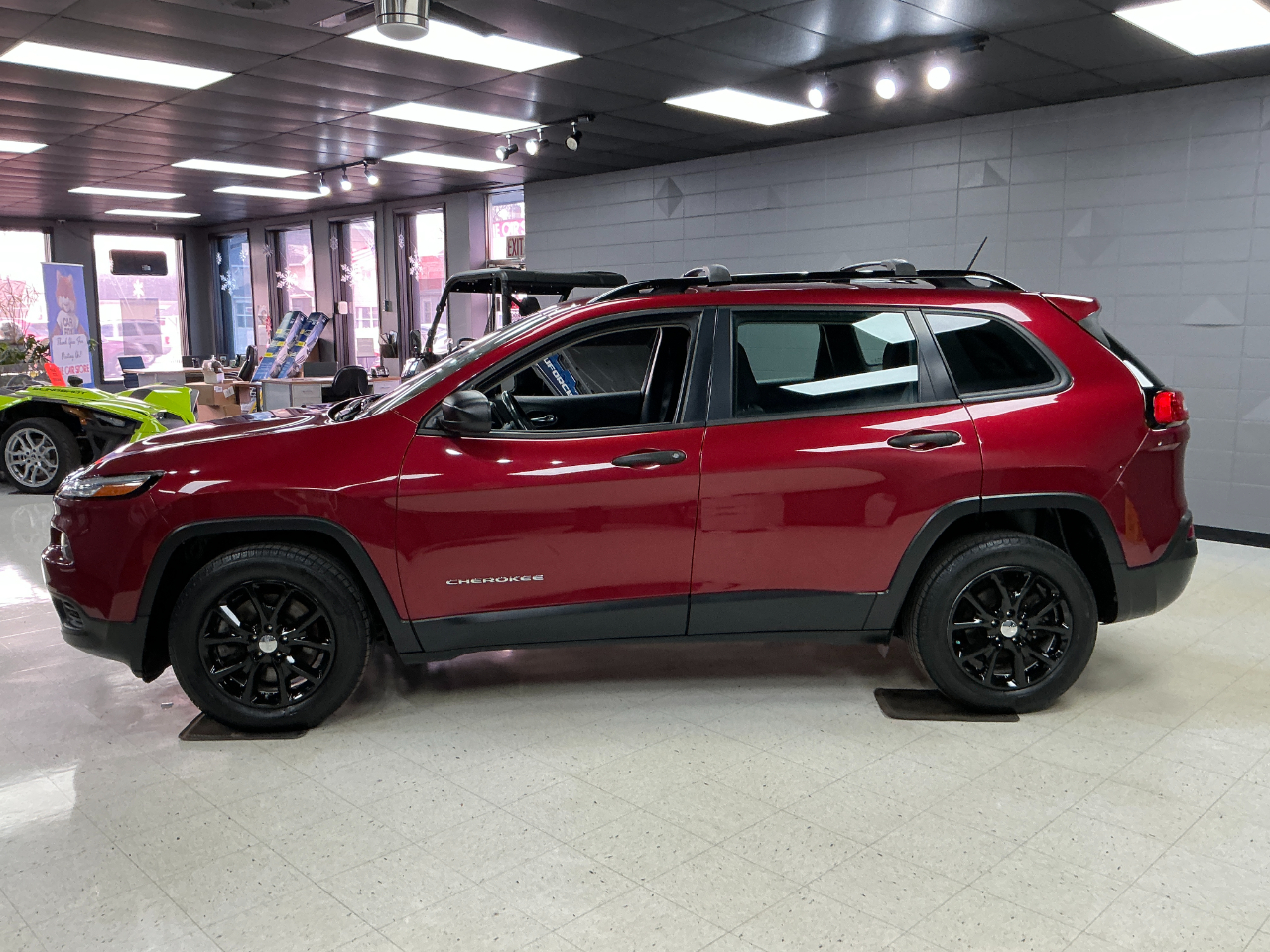 Jeep Cherokee FWD 4dr Sport 2015