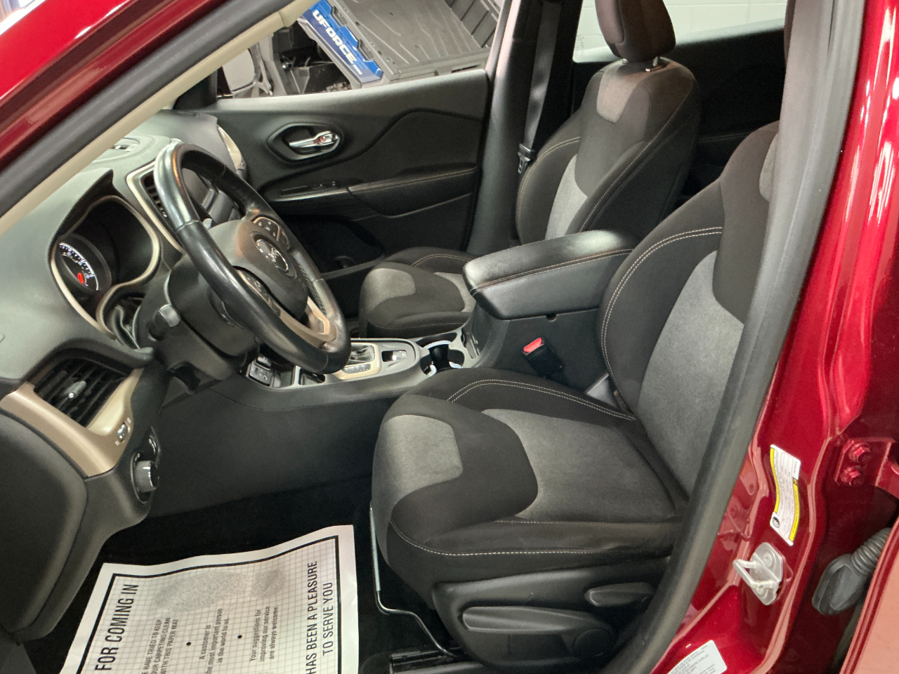 Jeep Cherokee FWD 4dr Sport 2015