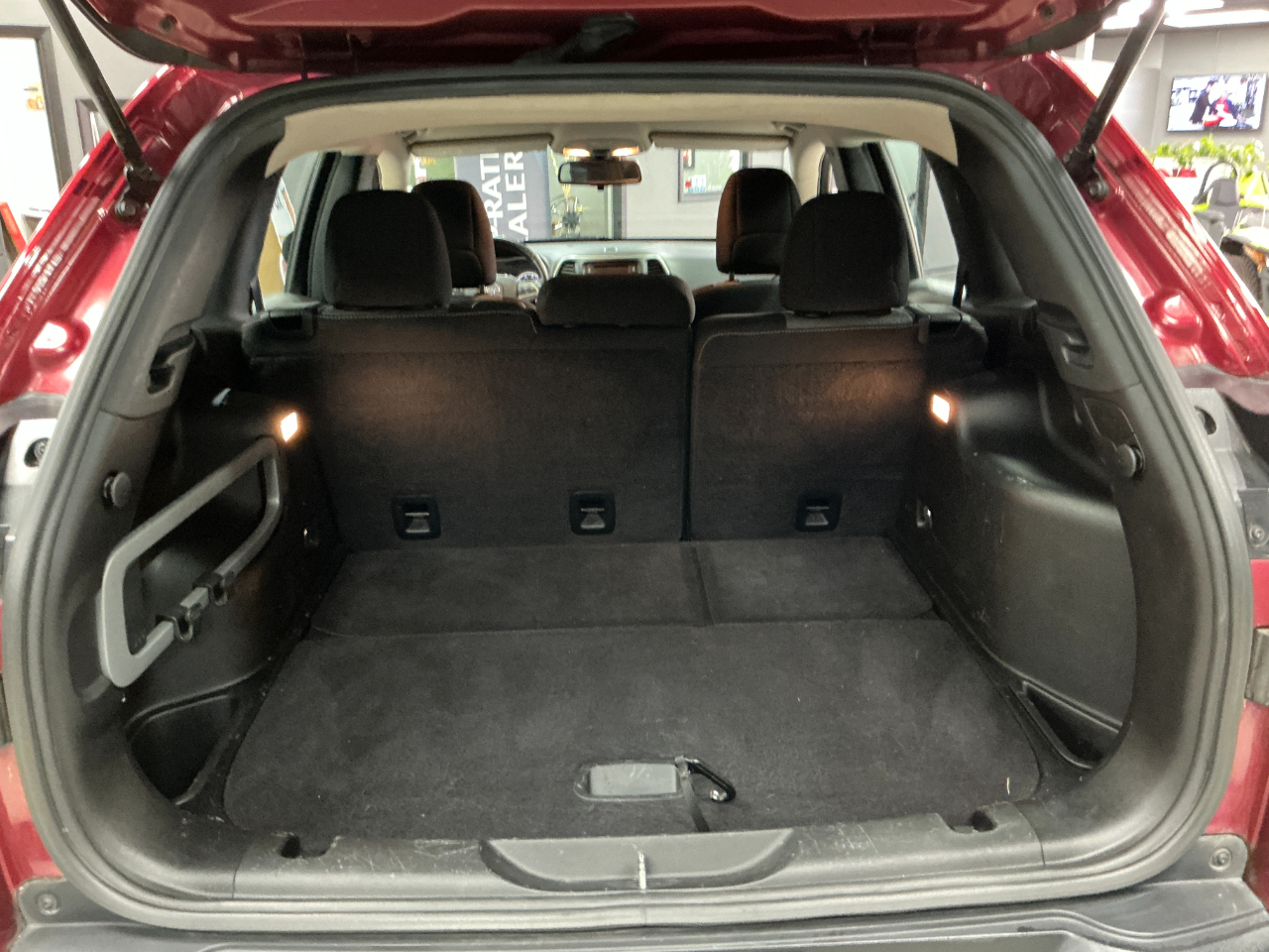 Jeep Cherokee FWD 4dr Sport 2015