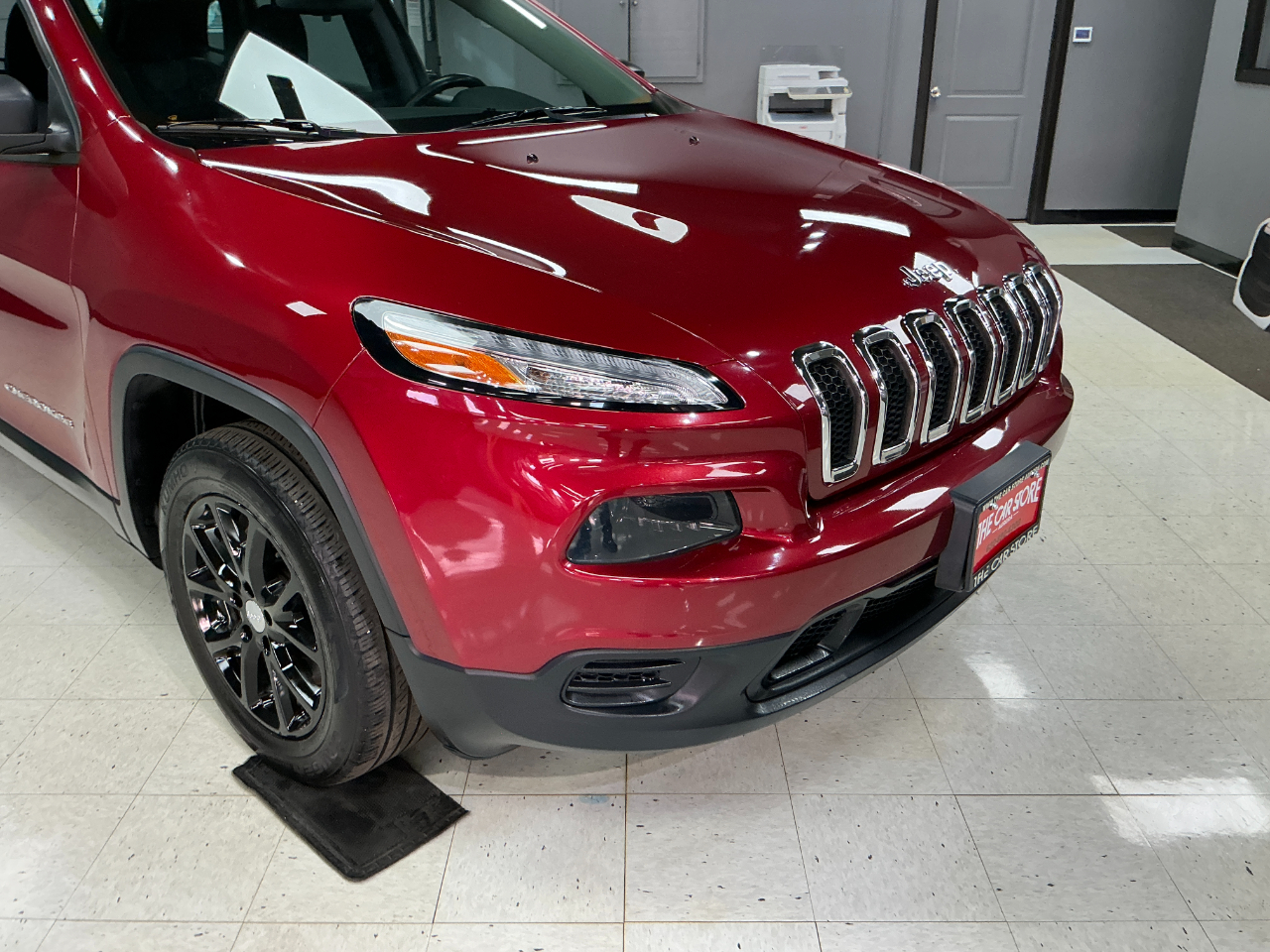 Jeep Cherokee FWD 4dr Sport 2015