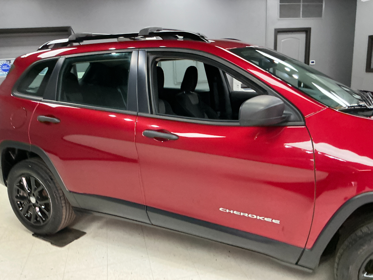 Jeep Cherokee FWD 4dr Sport 2015