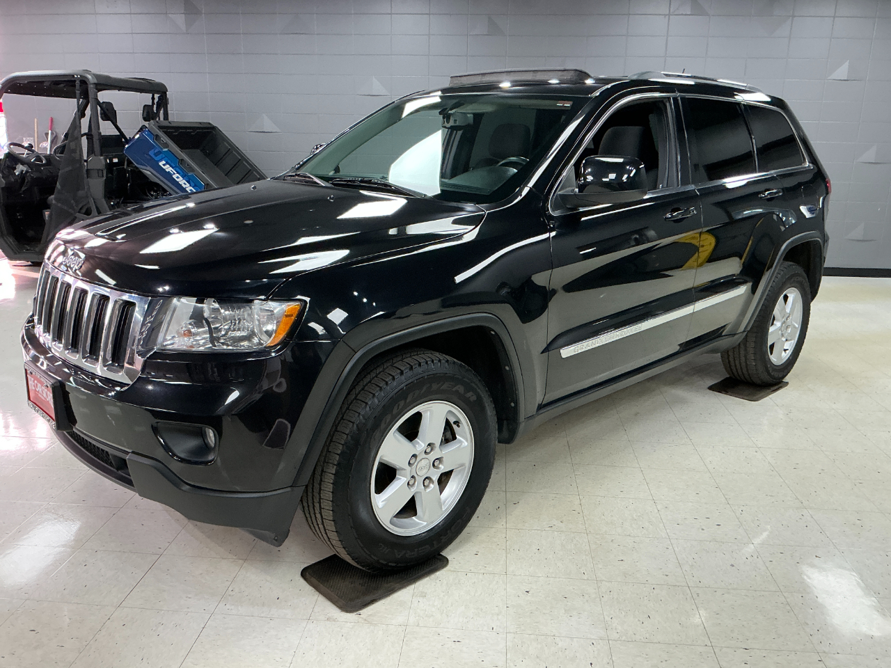 Jeep Grand Cherokee 4WD 4dr Laredo 2013