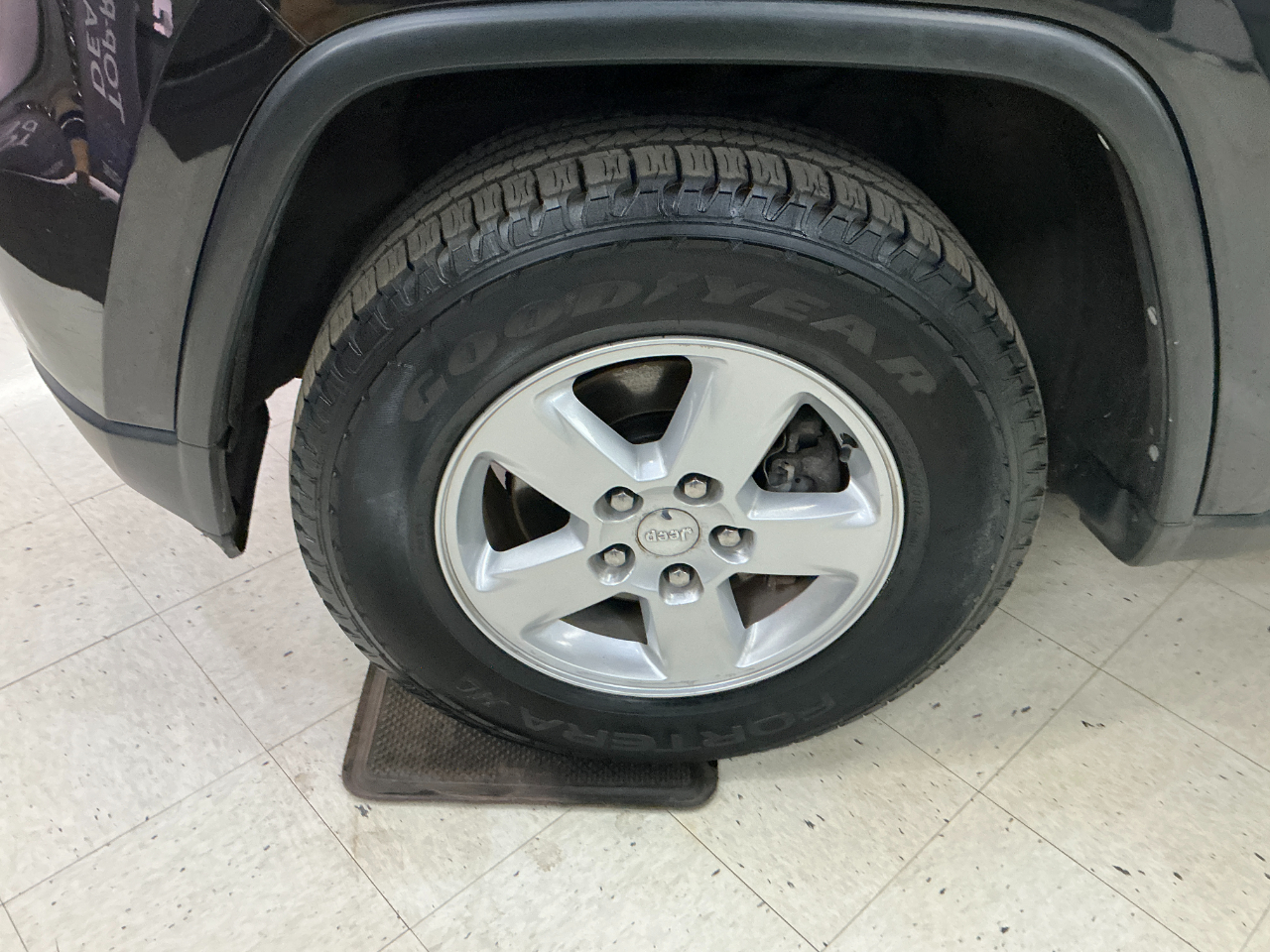 Jeep Grand Cherokee 4WD 4dr Laredo 2013