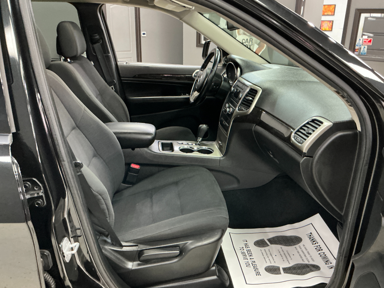 Jeep Grand Cherokee 4WD 4dr Laredo 2013