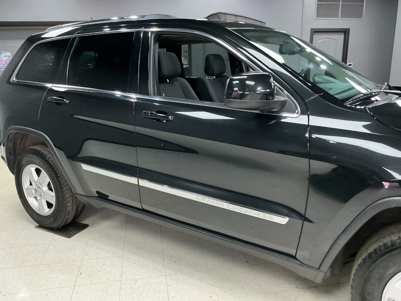 Jeep Grand Cherokee 4WD 4dr Laredo 2013