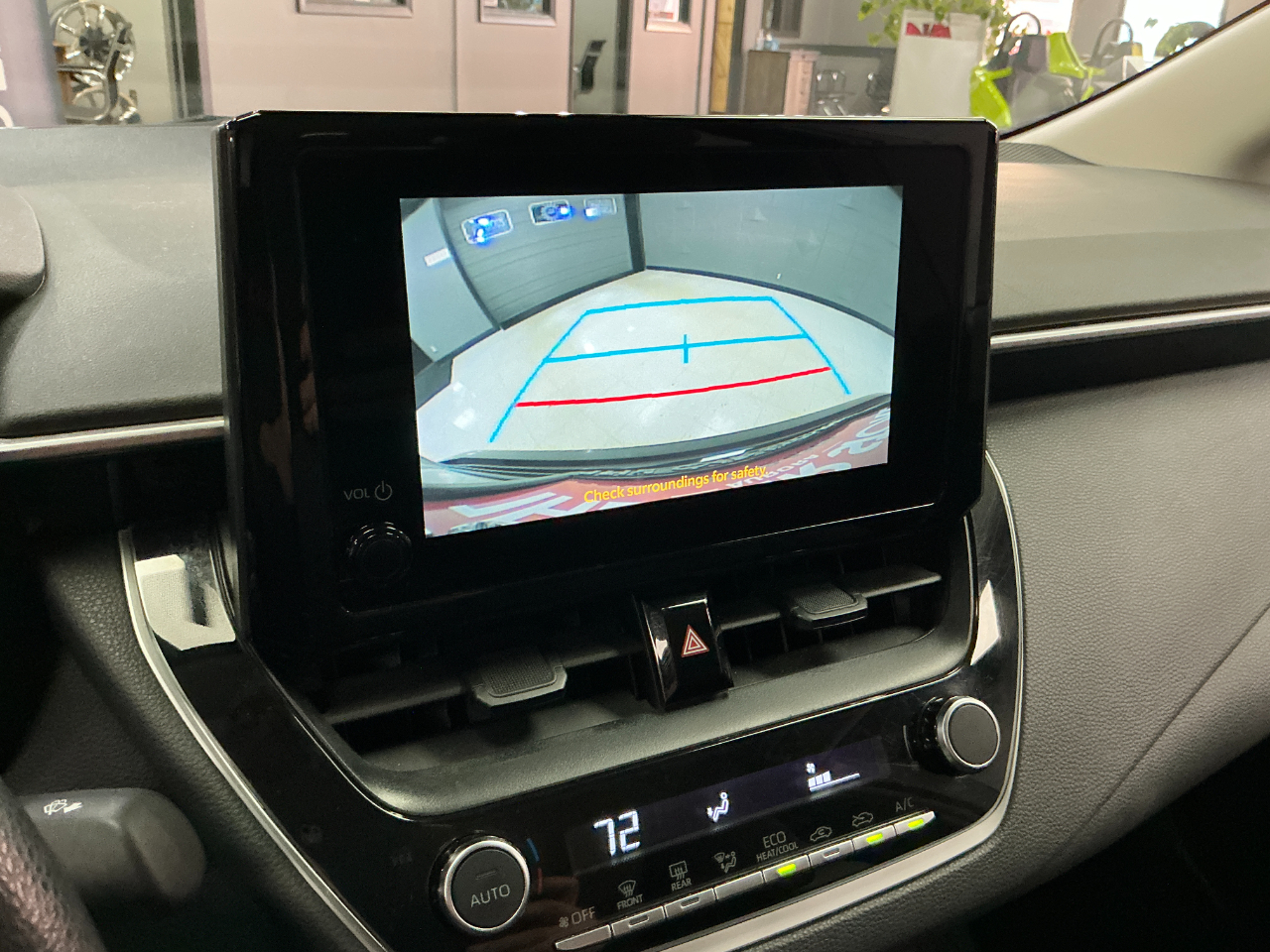 Toyota Corolla LE CVT (Natl) 2024