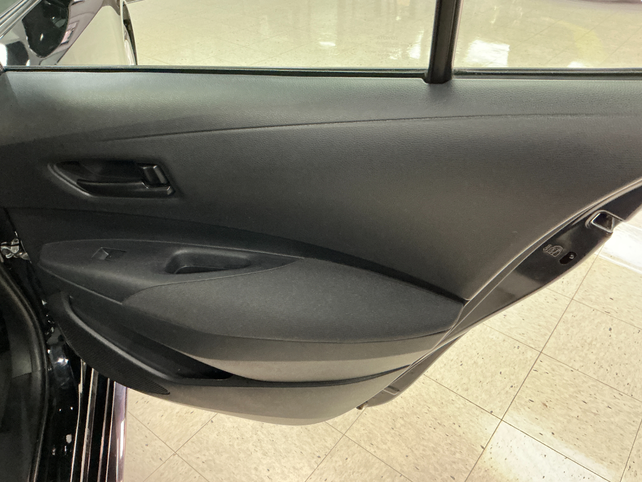 Toyota Corolla LE CVT (Natl) 2024