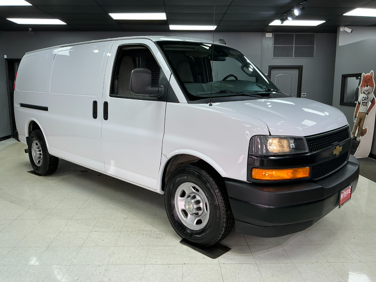 Chevrolet Express Cargo Van RWD 2500 135" 2020