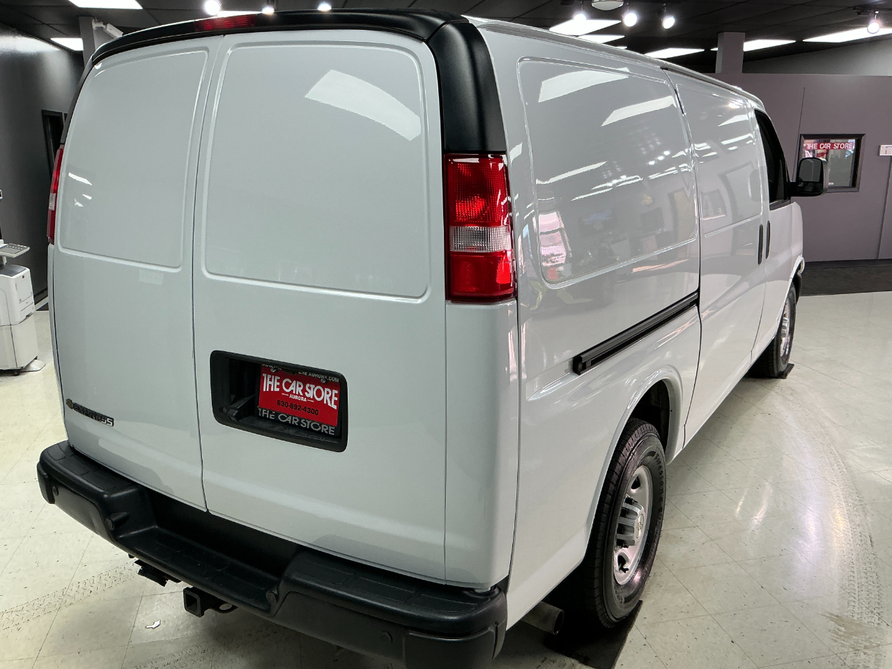 Chevrolet Express Cargo Van RWD 2500 135" 2020