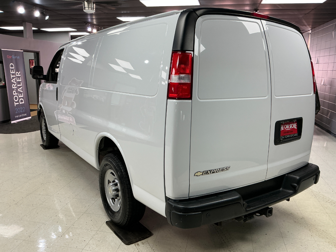 Chevrolet Express Cargo Van RWD 2500 135" 2020