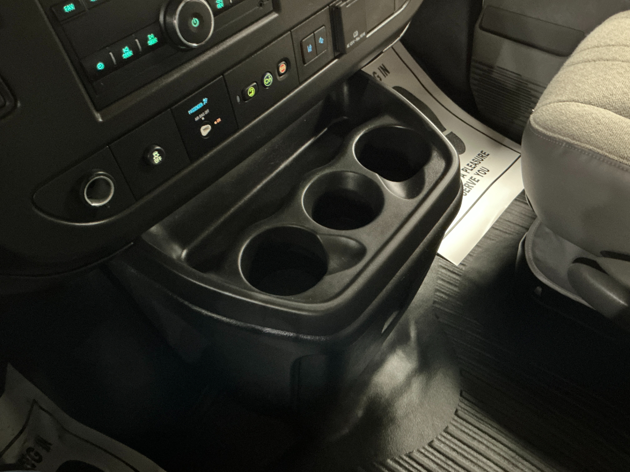 Chevrolet Express Cargo Van RWD 2500 135" 2020