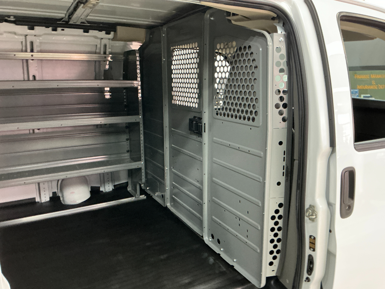 Chevrolet Express Cargo Van RWD 2500 135" 2020