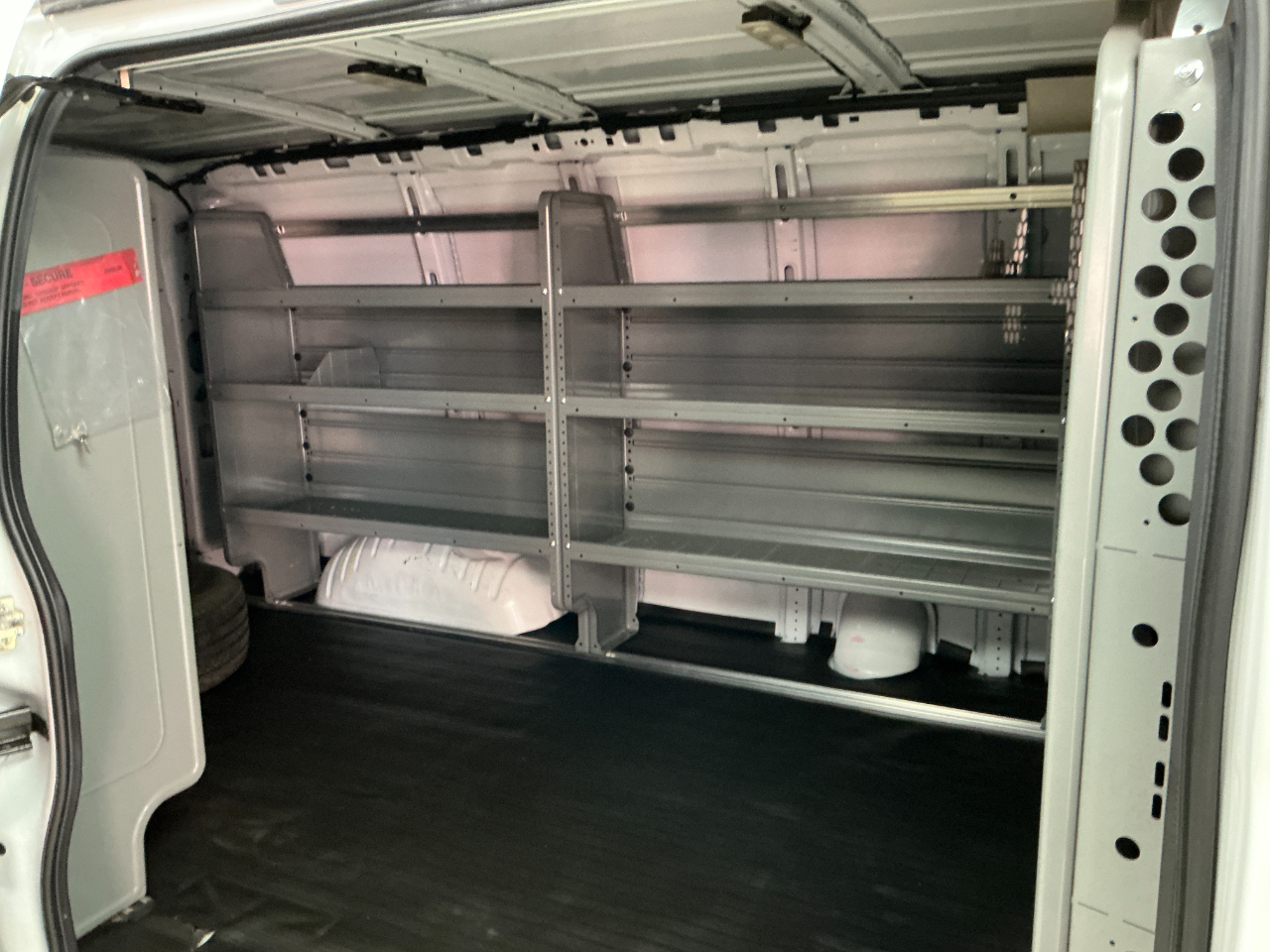 Chevrolet Express Cargo Van RWD 2500 135" 2020