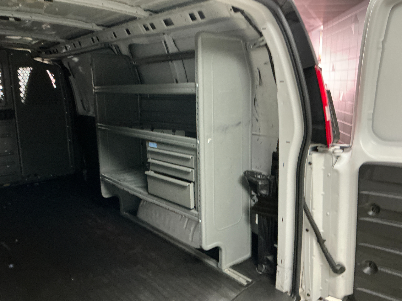 Chevrolet Express Cargo Van RWD 2500 135" 2020