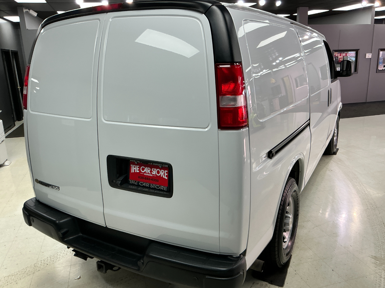 Chevrolet Express Cargo Van RWD 2500 135" 2020