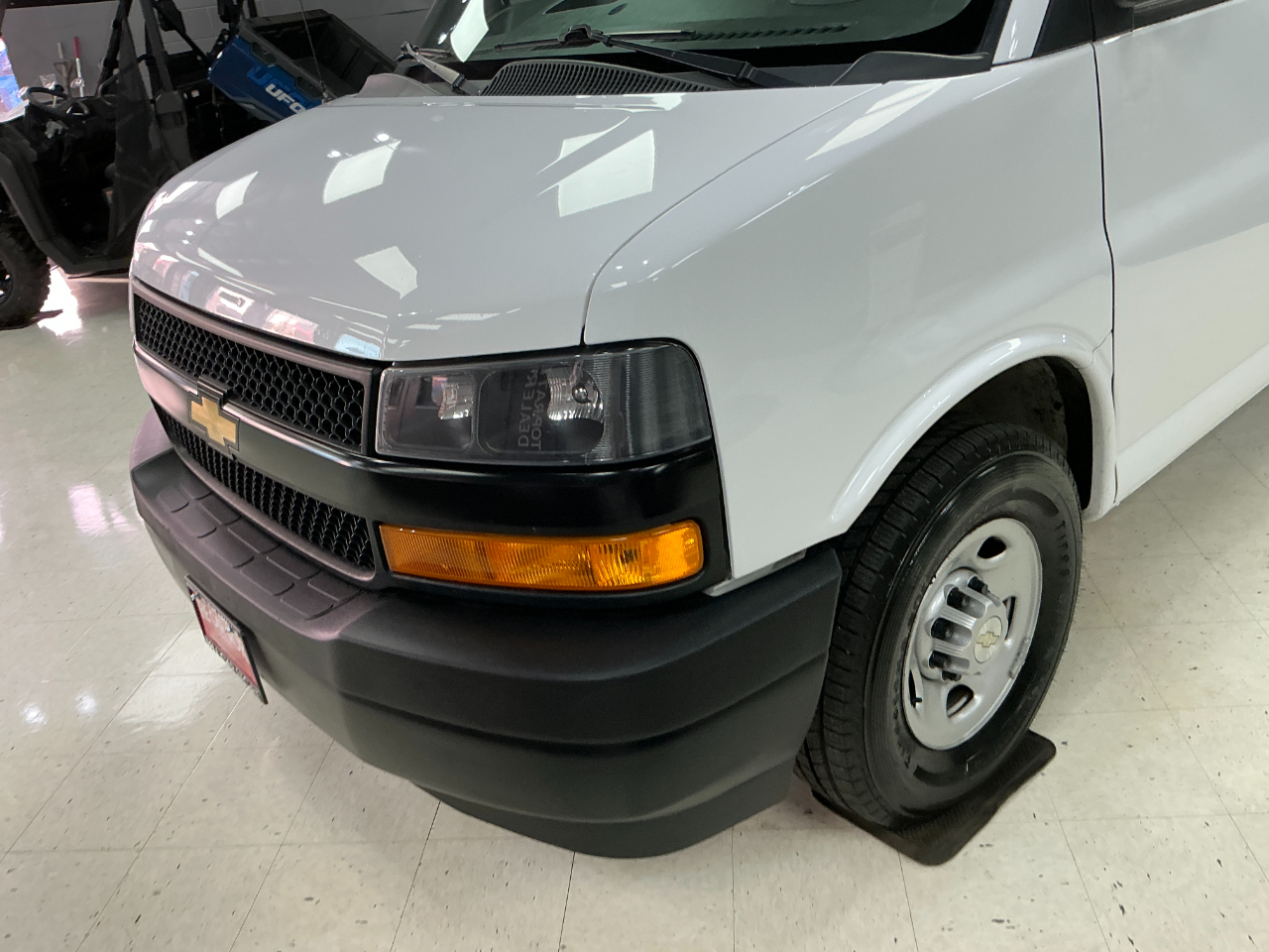 Chevrolet Express Cargo Van RWD 2500 135" 2020