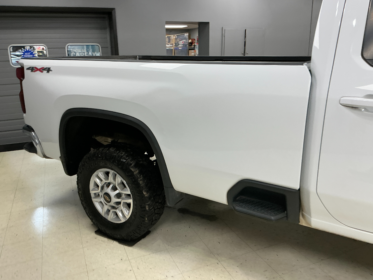 Chevrolet Silverado 2500HD 4WD Crew Cab 172" LT 2023